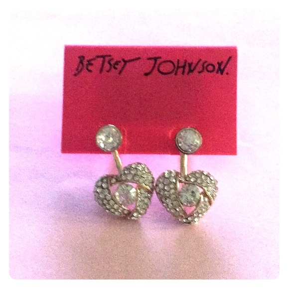 Betsey Johnson heart earrings - Picture 1 of 4